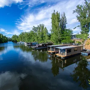 Bådhotel Bay Houseboats, Prag
