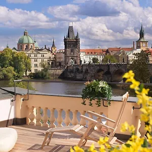 Lejlighed Charles Bridge, Prag