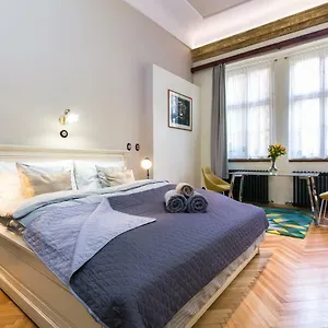 Apartament Nebovidy I - Historic Centre - Terrace - Air Conditioning, Praga